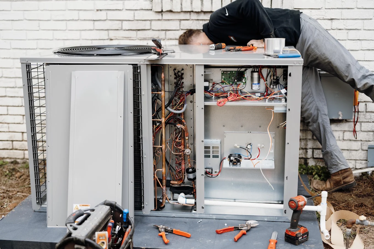 Wingman hvac worker